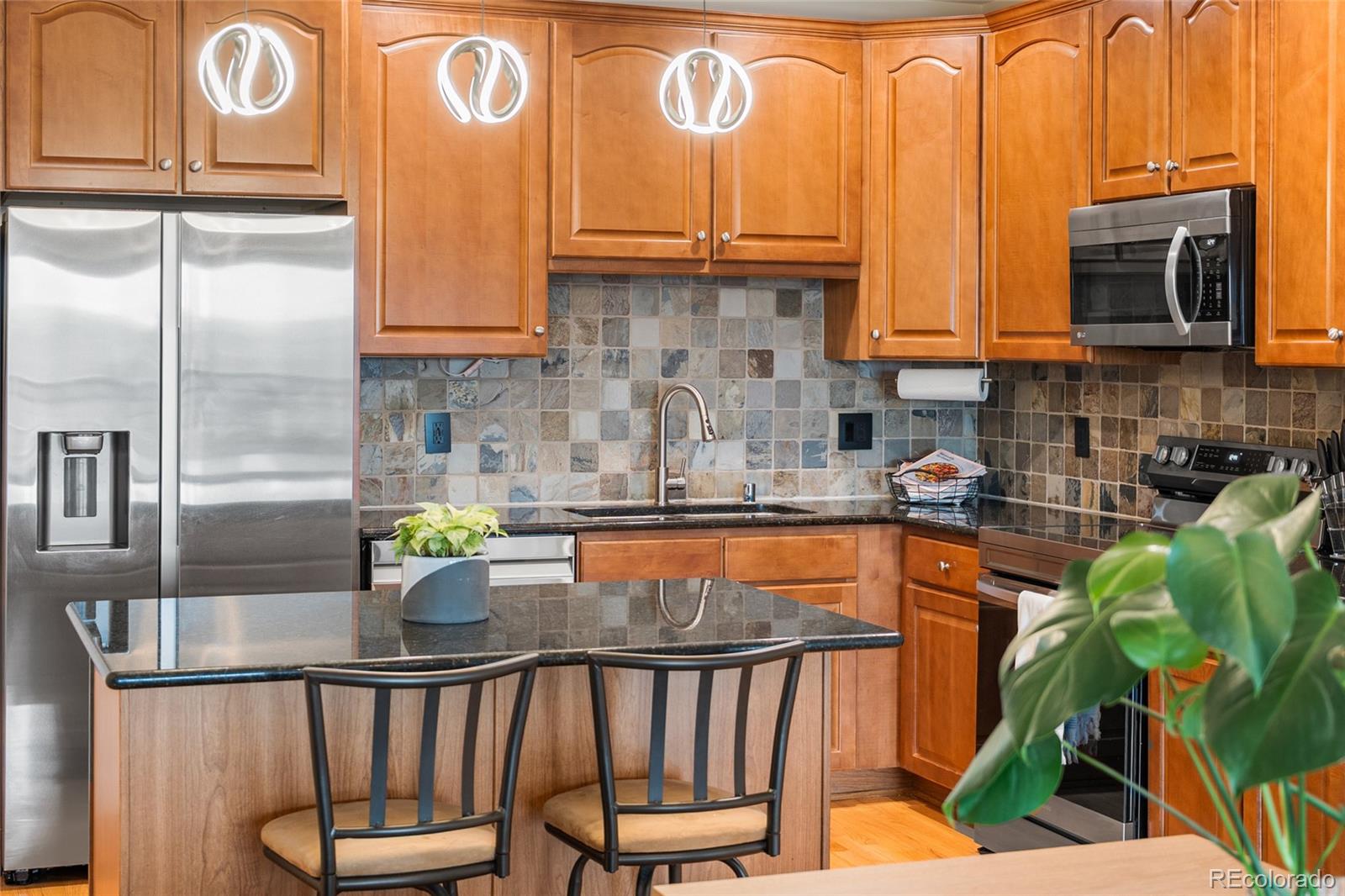 MLS Image #25 for 1950 n logan street,denver, Colorado