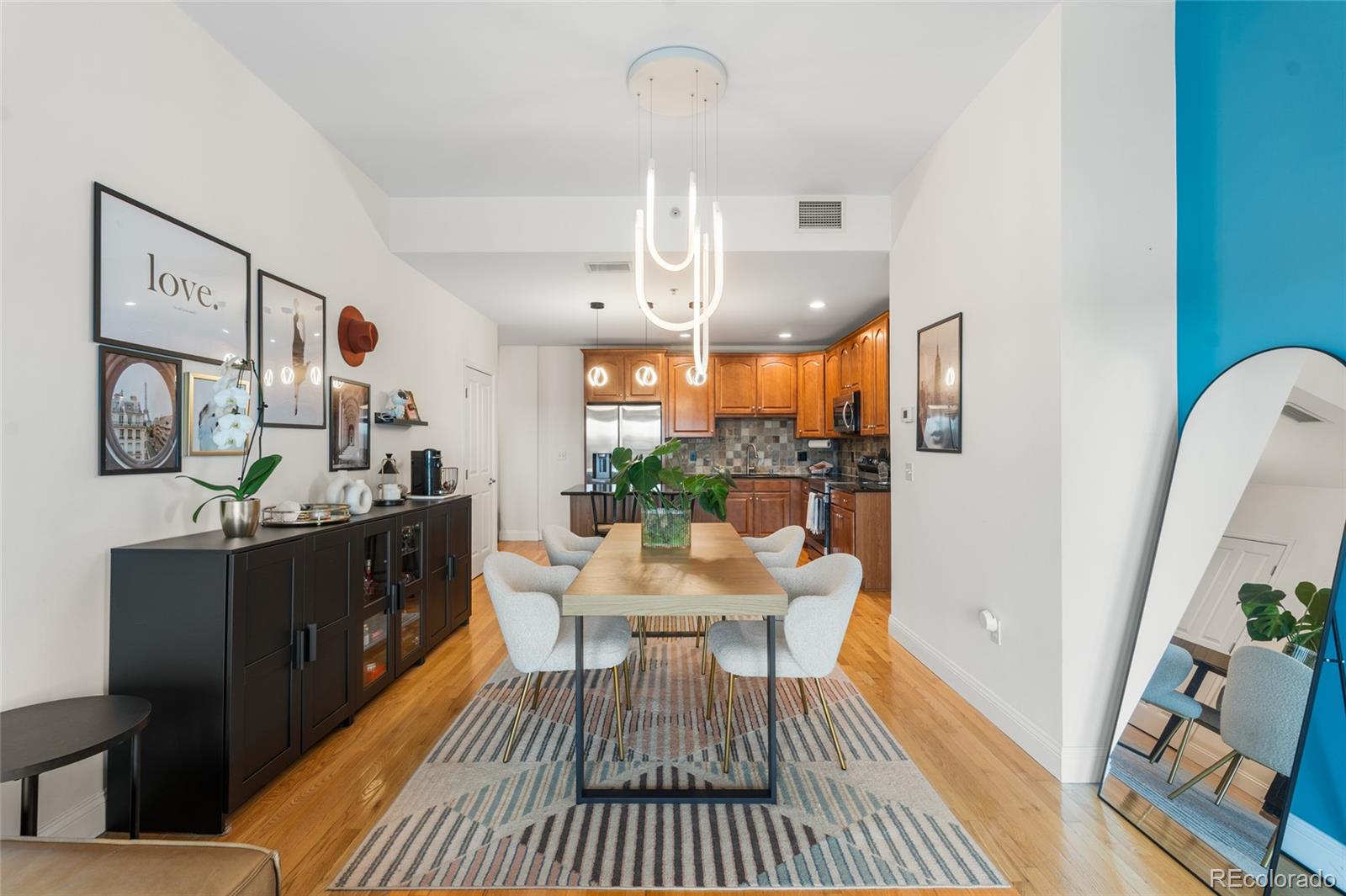 MLS Image #29 for 1950 n logan street,denver, Colorado