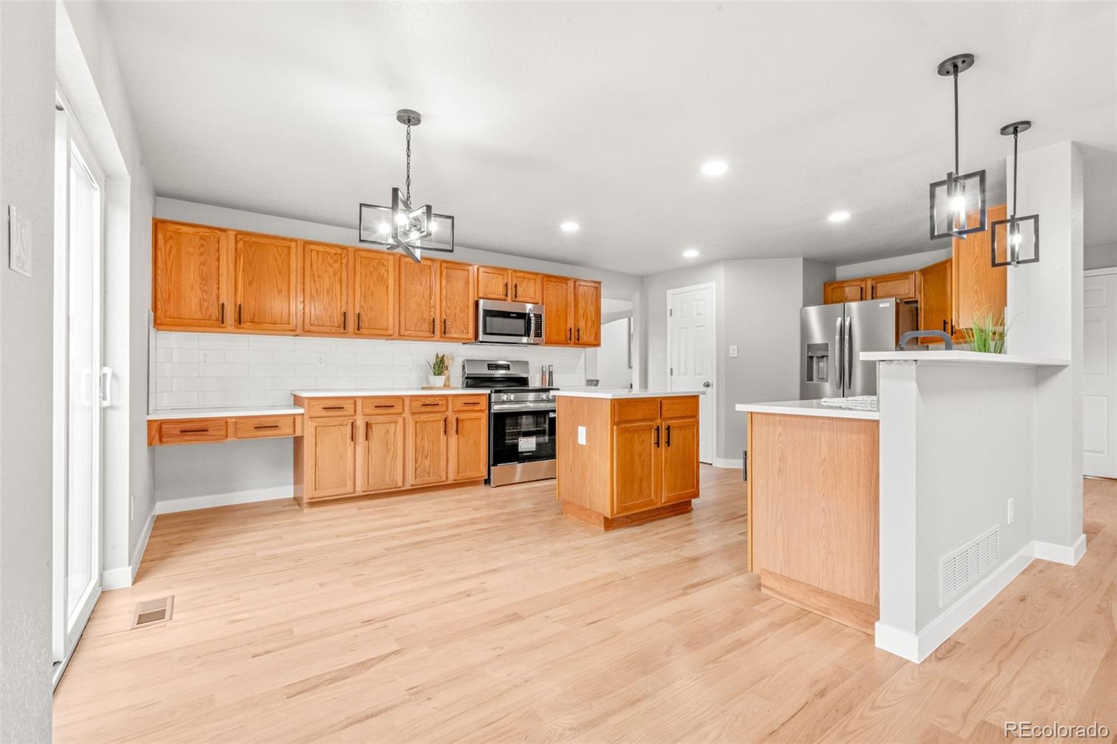 MLS Image #6 for 11383  oakland drive,commerce city, Colorado