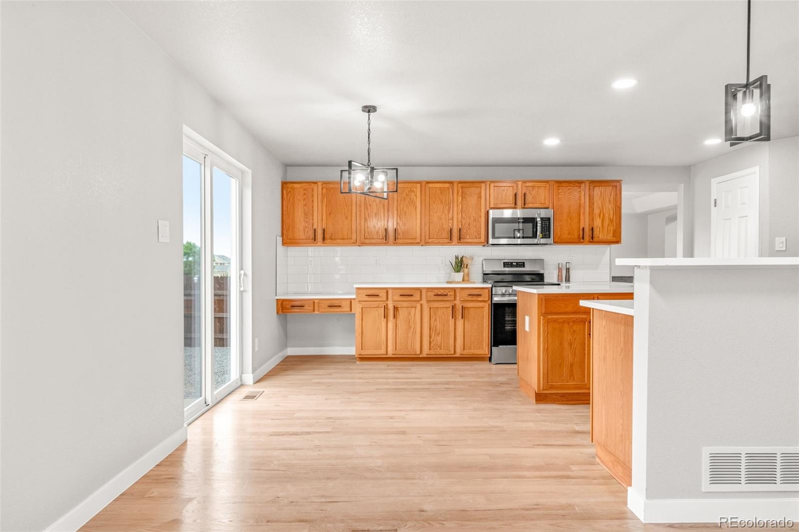 MLS Image #7 for 11383  oakland drive,commerce city, Colorado
