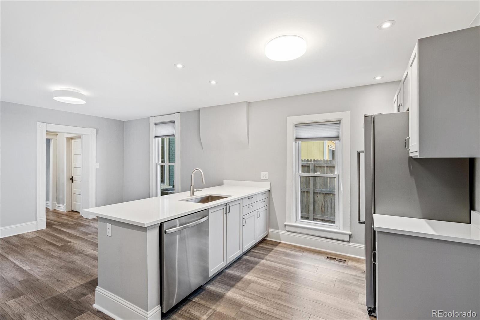 MLS Image #15 for 269  delaware street,denver, Colorado