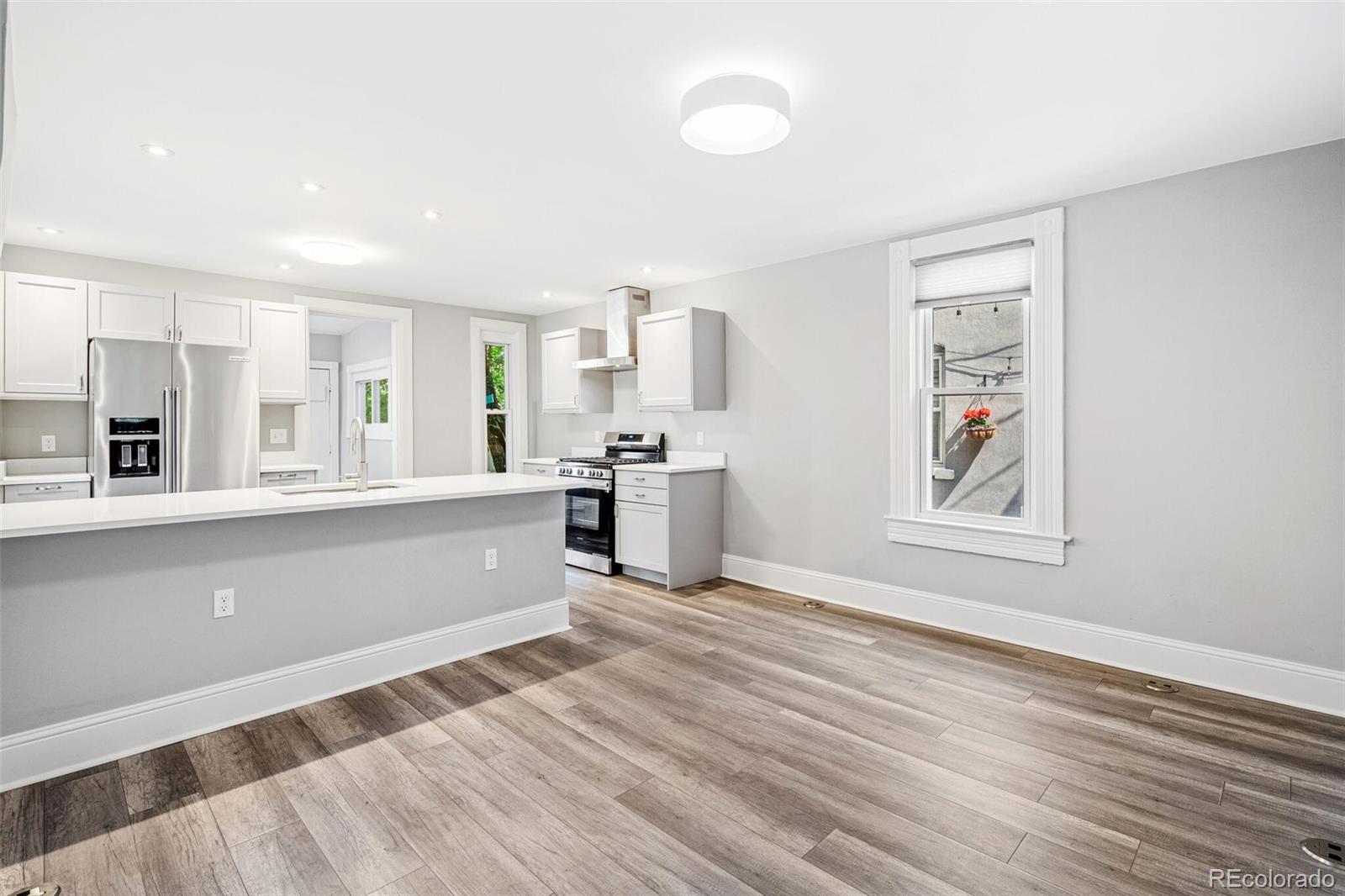 MLS Image #5 for 269  delaware street,denver, Colorado