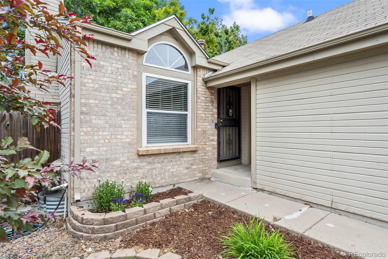 MLS Image #2 for 17692 e brunswick place,aurora, Colorado