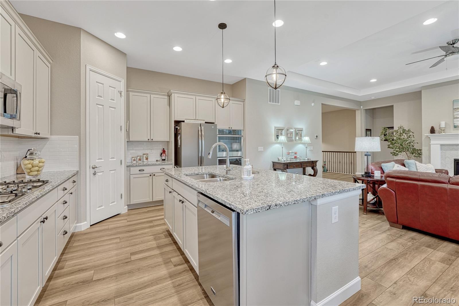 MLS Image #6 for 2932  eagle wing way,castle rock, Colorado