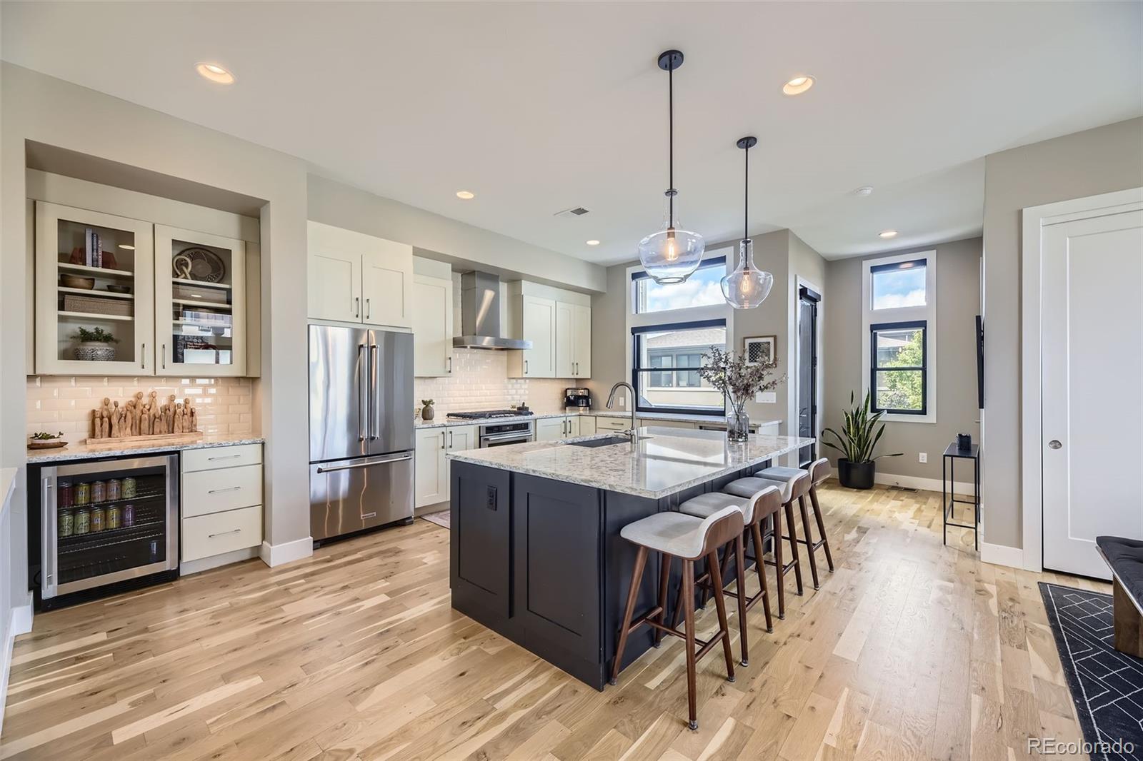 MLS Image #10 for 6849 e lowry boulevard,denver, Colorado