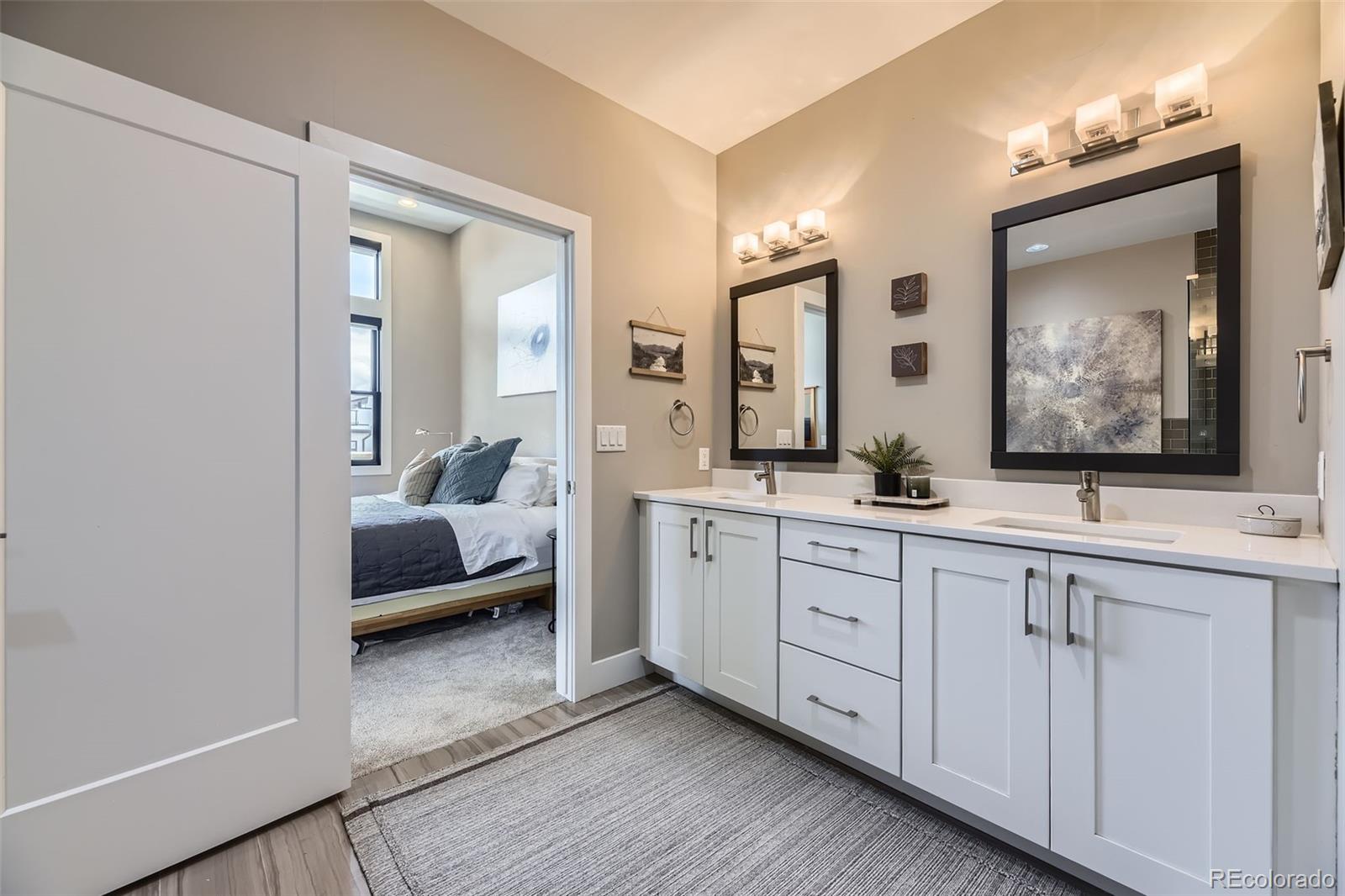 MLS Image #17 for 6849 e lowry boulevard,denver, Colorado