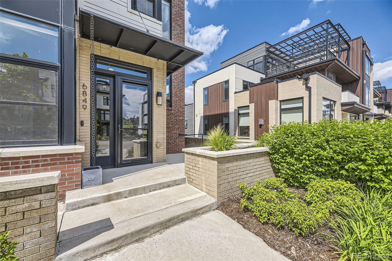 MLS Image #2 for 6849 e lowry boulevard,denver, Colorado