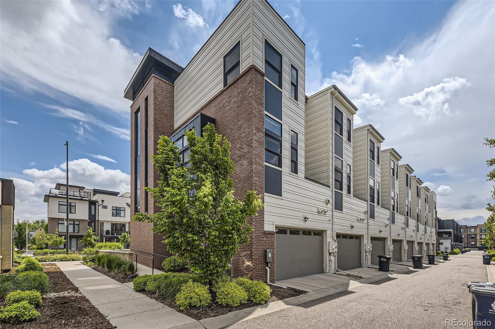 MLS Image #27 for 6849 e lowry boulevard,denver, Colorado