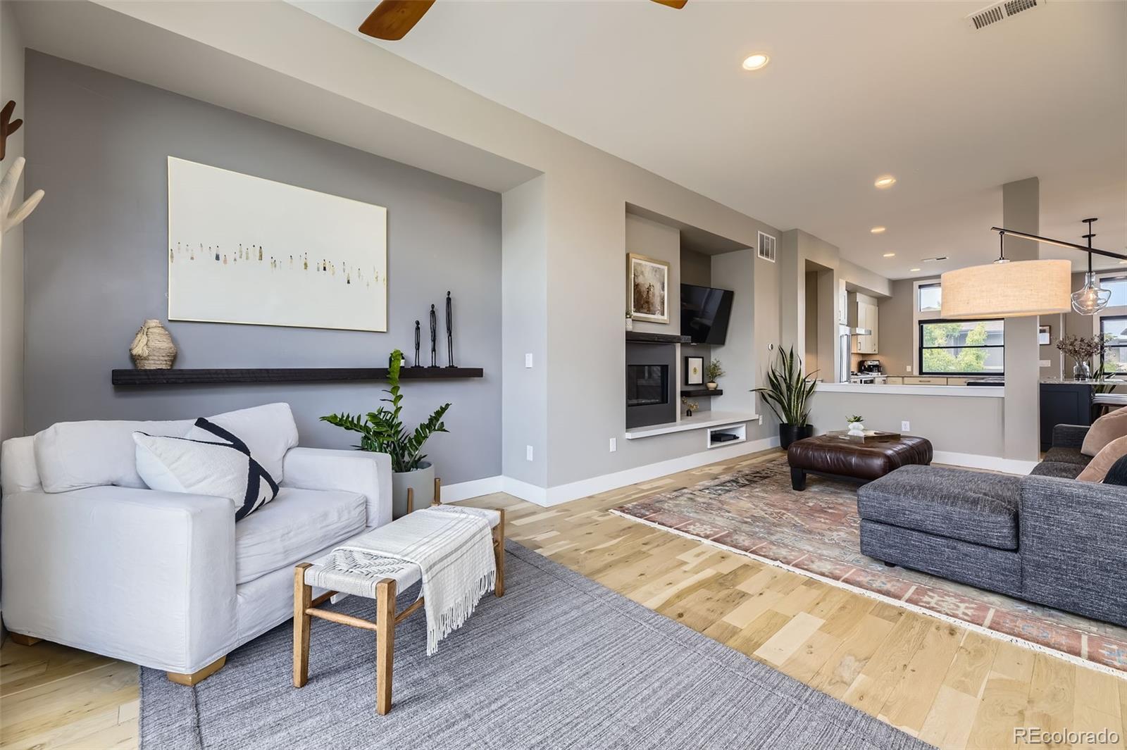 MLS Image #8 for 6849 e lowry boulevard,denver, Colorado
