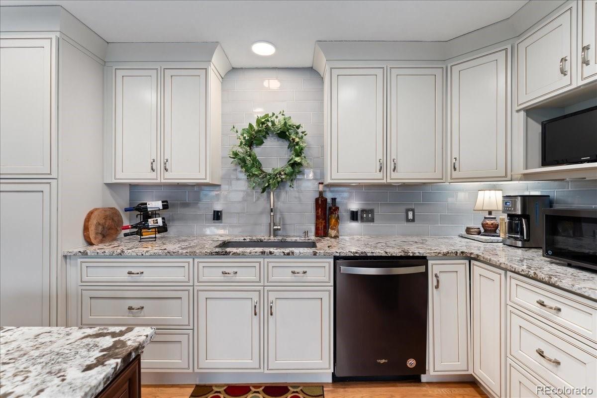 MLS Image #9 for 9441  southern hills circle,lone tree, Colorado