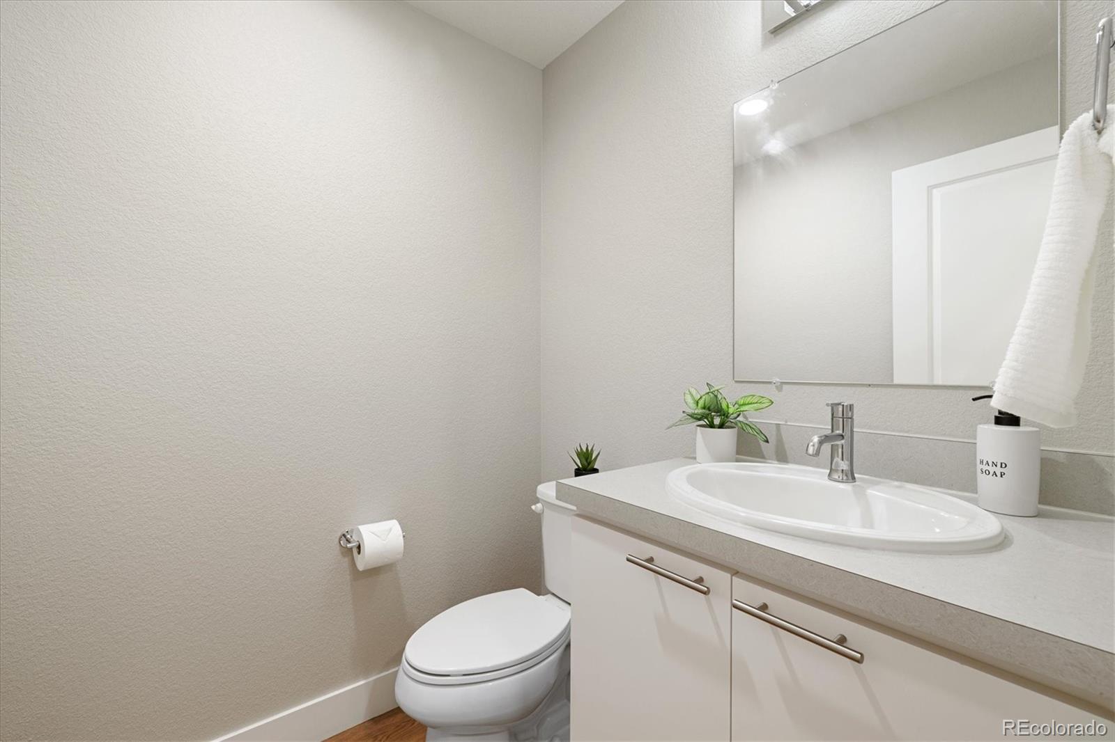 MLS Image #27 for 1340 w 68th avenue,denver, Colorado