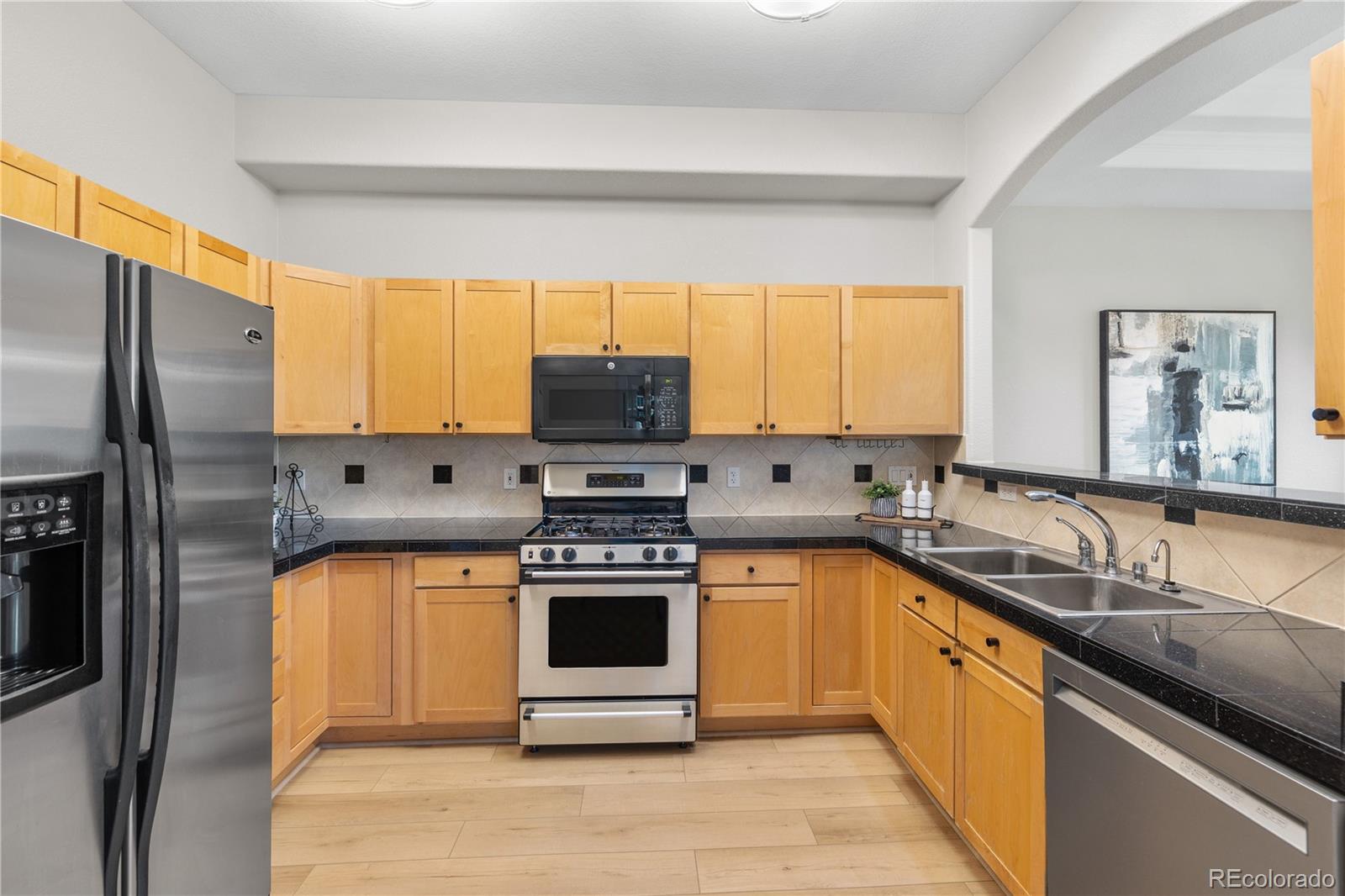 MLS Image #6 for 45 n ogden street,denver, Colorado