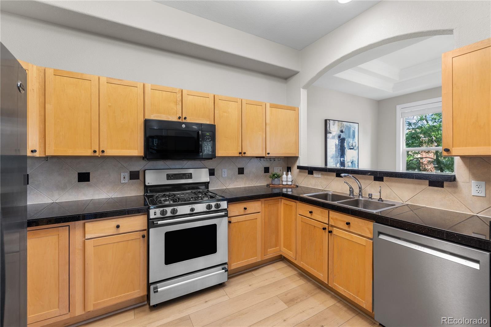 MLS Image #9 for 45 n ogden street,denver, Colorado