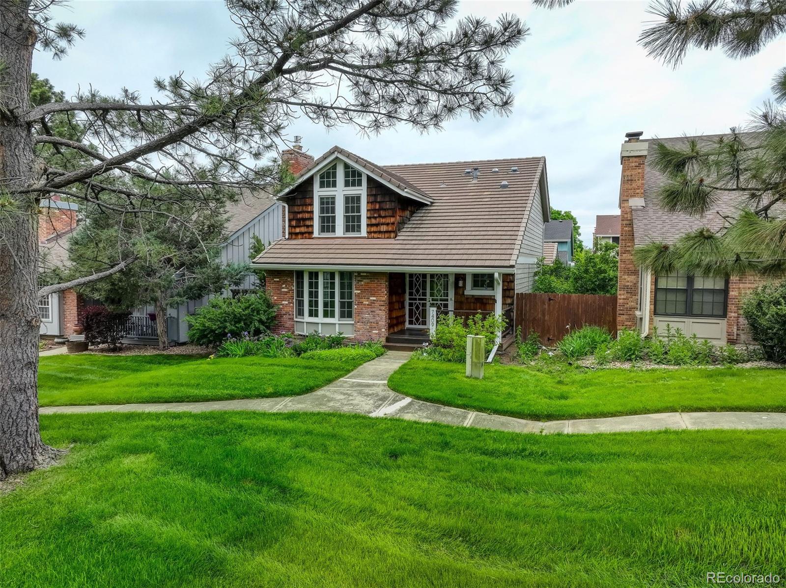 MLS Image #2 for 7409 e jamison drive,centennial, Colorado