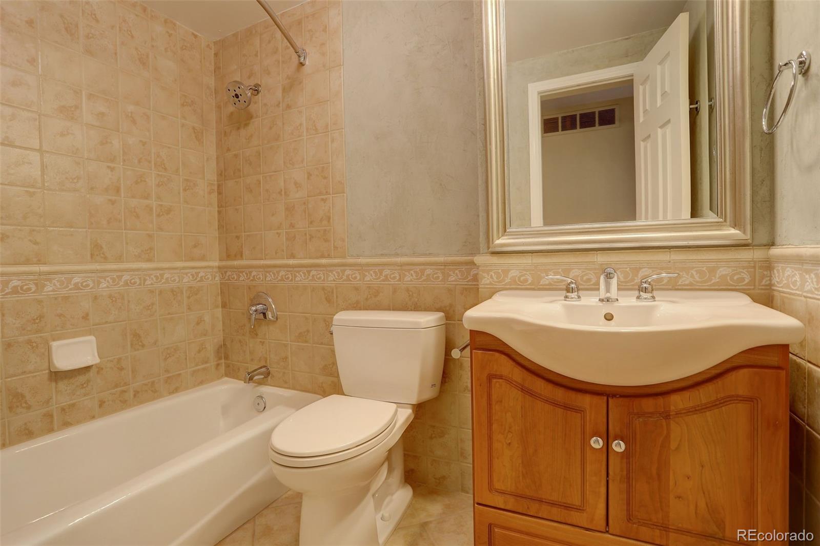 MLS Image #25 for 7409 e jamison drive,centennial, Colorado