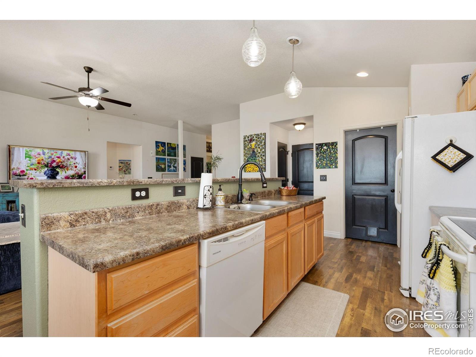 MLS Image #11 for 5869  vinca avenue,longmont, Colorado