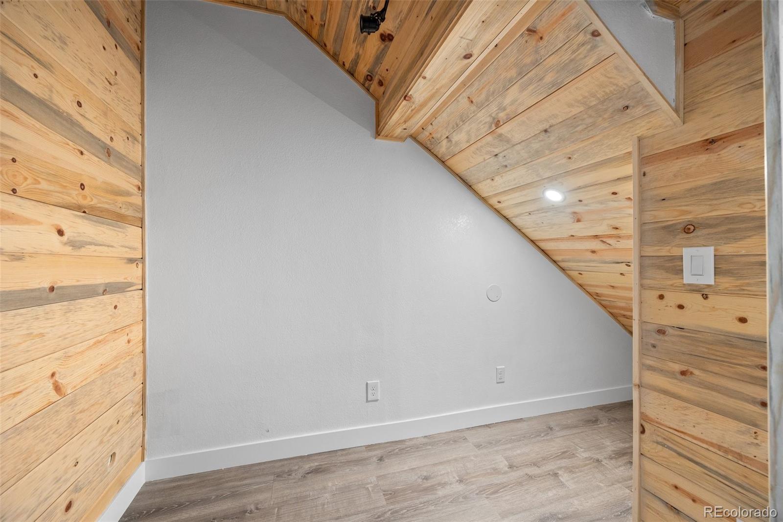 MLS Image #17 for 7700 e 29th avenue,denver, Colorado