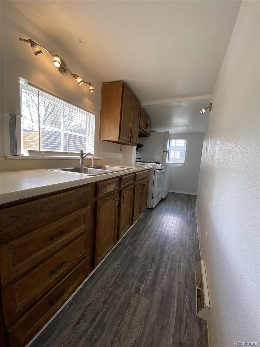 MLS Image #7 for 2429 s cherokee street,denver, Colorado
