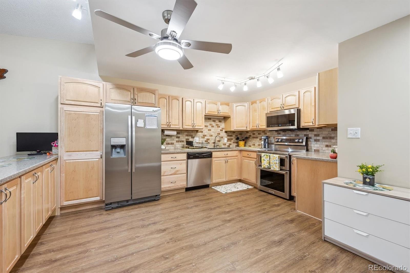 MLS Image #3 for 9625 e center avenue,denver, Colorado