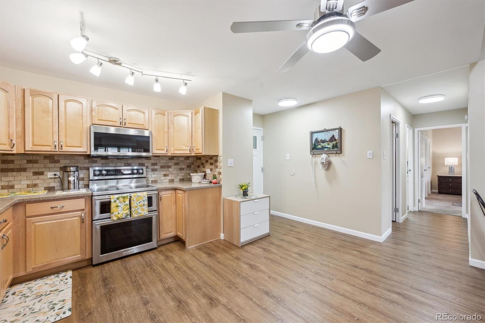 MLS Image #4 for 9625 e center avenue,denver, Colorado