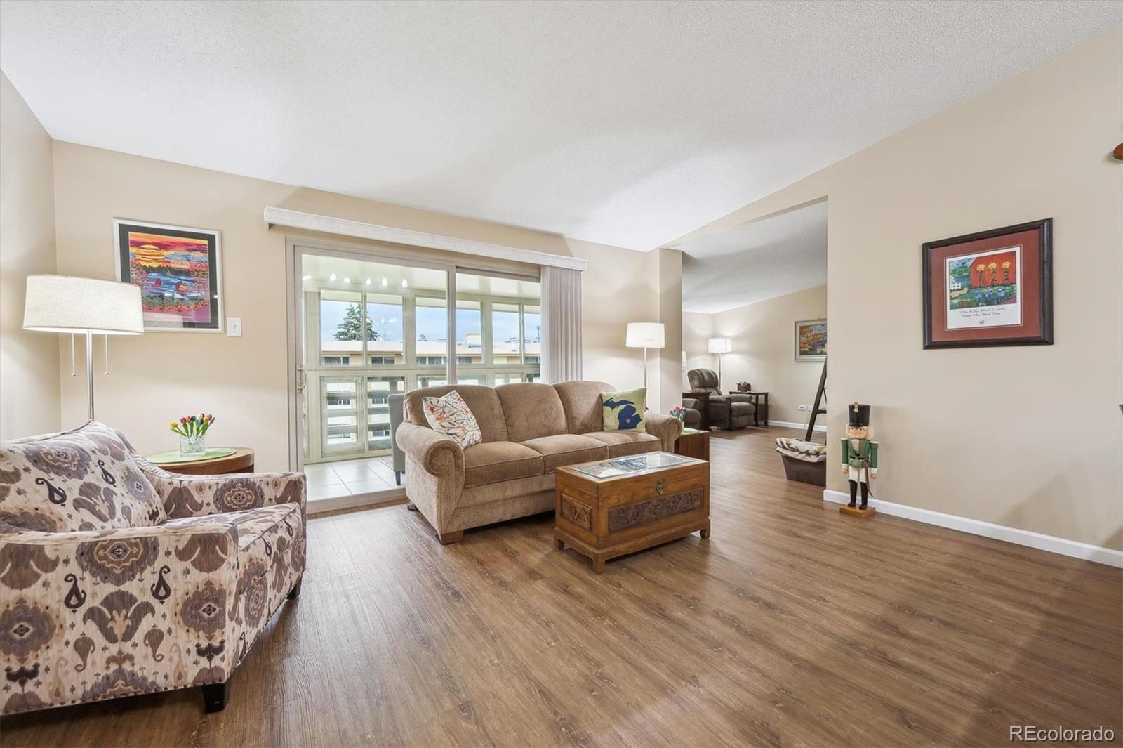 MLS Image #8 for 9625 e center avenue,denver, Colorado