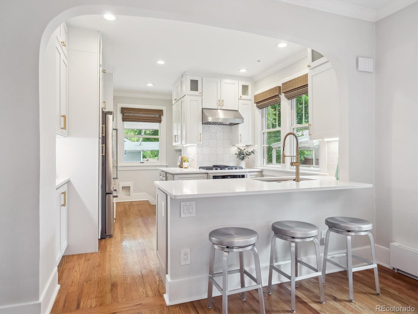 MLS Image #12 for 660 s clarkson street,denver, Colorado