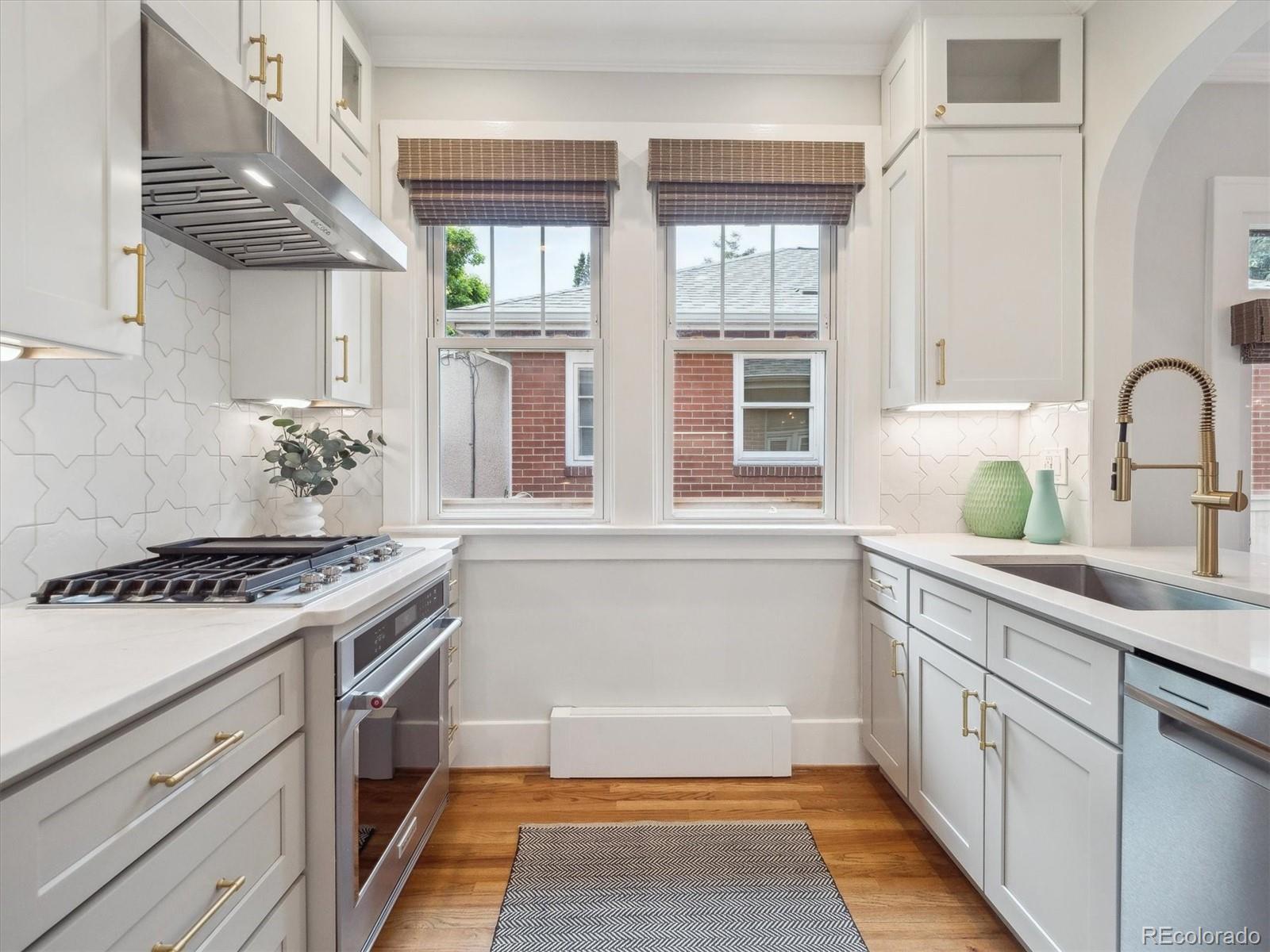 MLS Image #14 for 660 s clarkson street,denver, Colorado