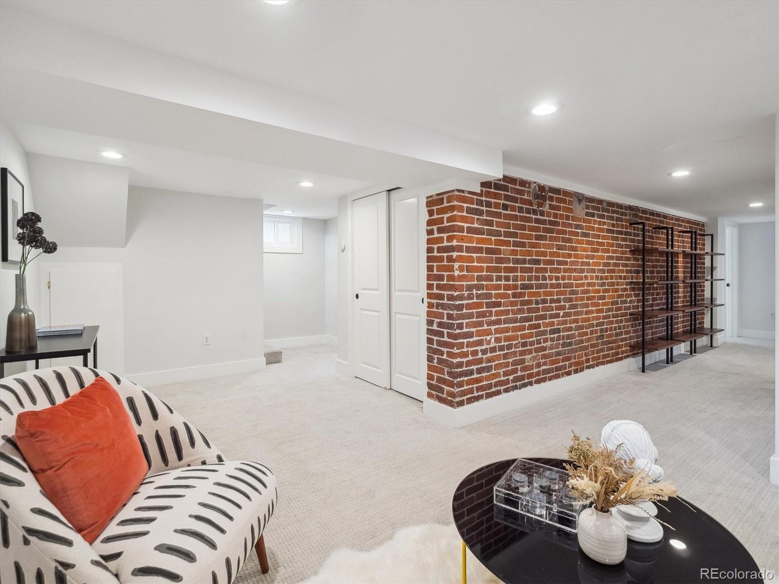 MLS Image #22 for 660 s clarkson street,denver, Colorado