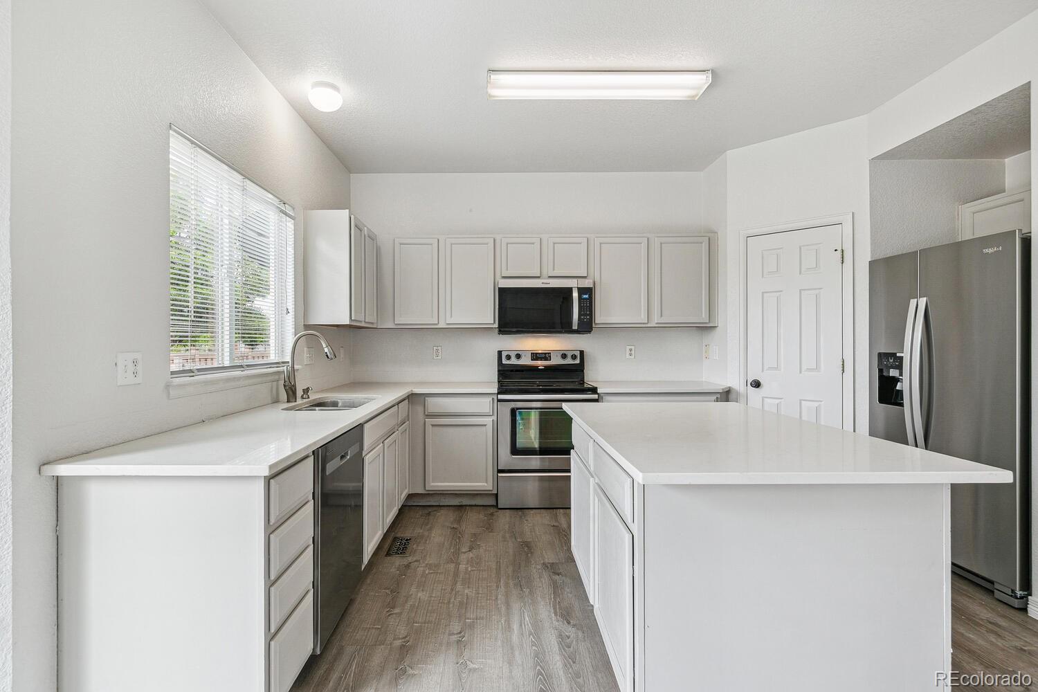 MLS Image #15 for 15762  olmsted place,denver, Colorado