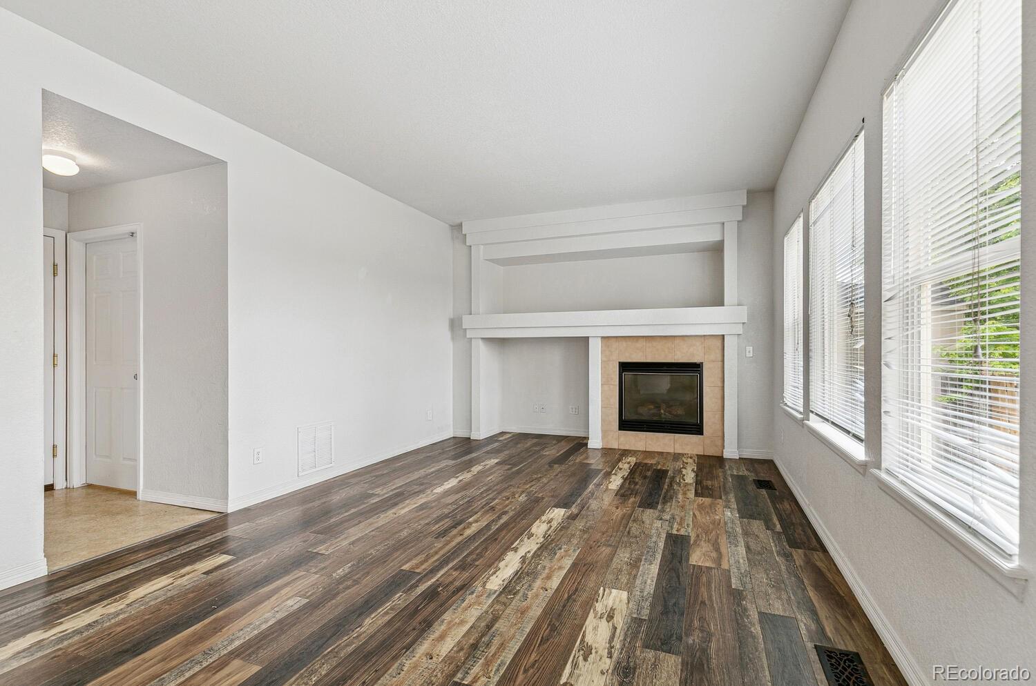 MLS Image #9 for 15762  olmsted place,denver, Colorado