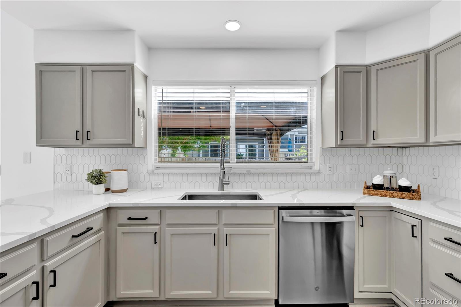 MLS Image #10 for 275 s pembrook street,castle rock, Colorado