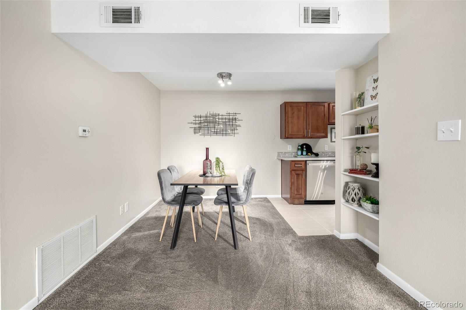 MLS Image #11 for 5300 e cherry creek south drive,denver, Colorado