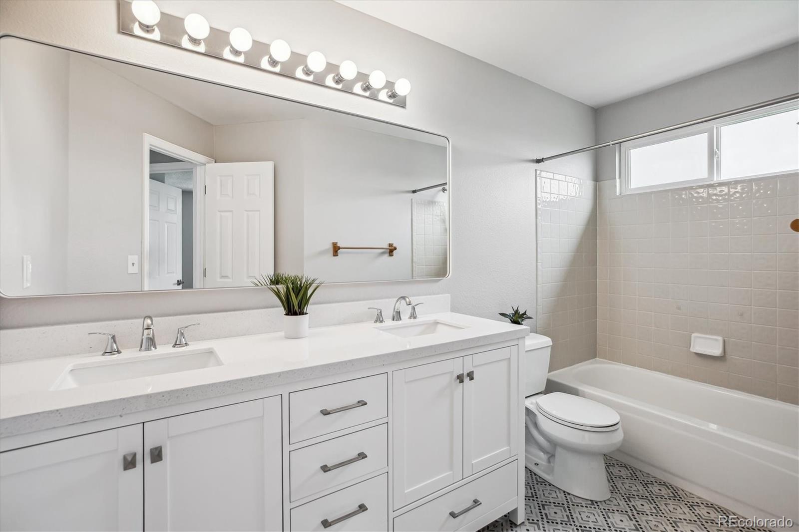 MLS Image #21 for 1551  northridge drive,highlands ranch, Colorado