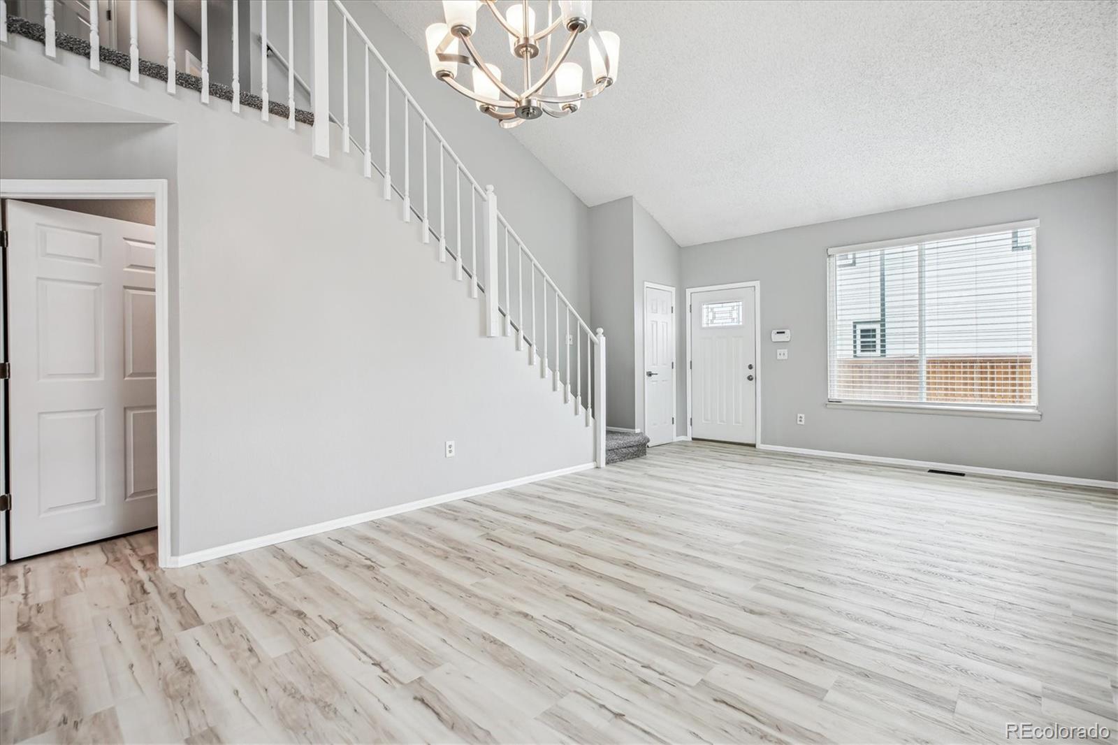 MLS Image #3 for 1551  northridge drive,highlands ranch, Colorado