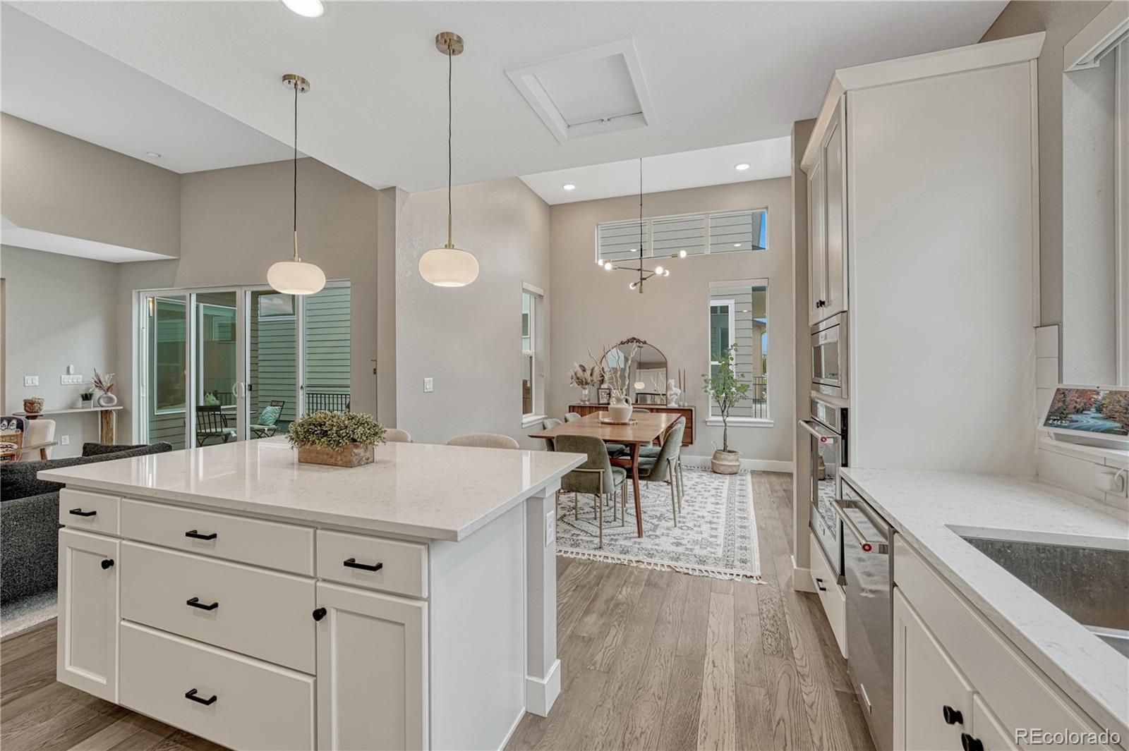 MLS Image #10 for 6366 n emporia street,denver, Colorado