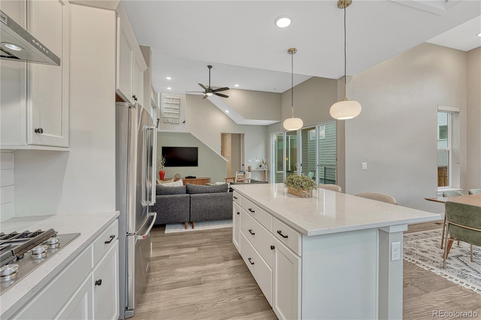 MLS Image #11 for 6366 n emporia street,denver, Colorado