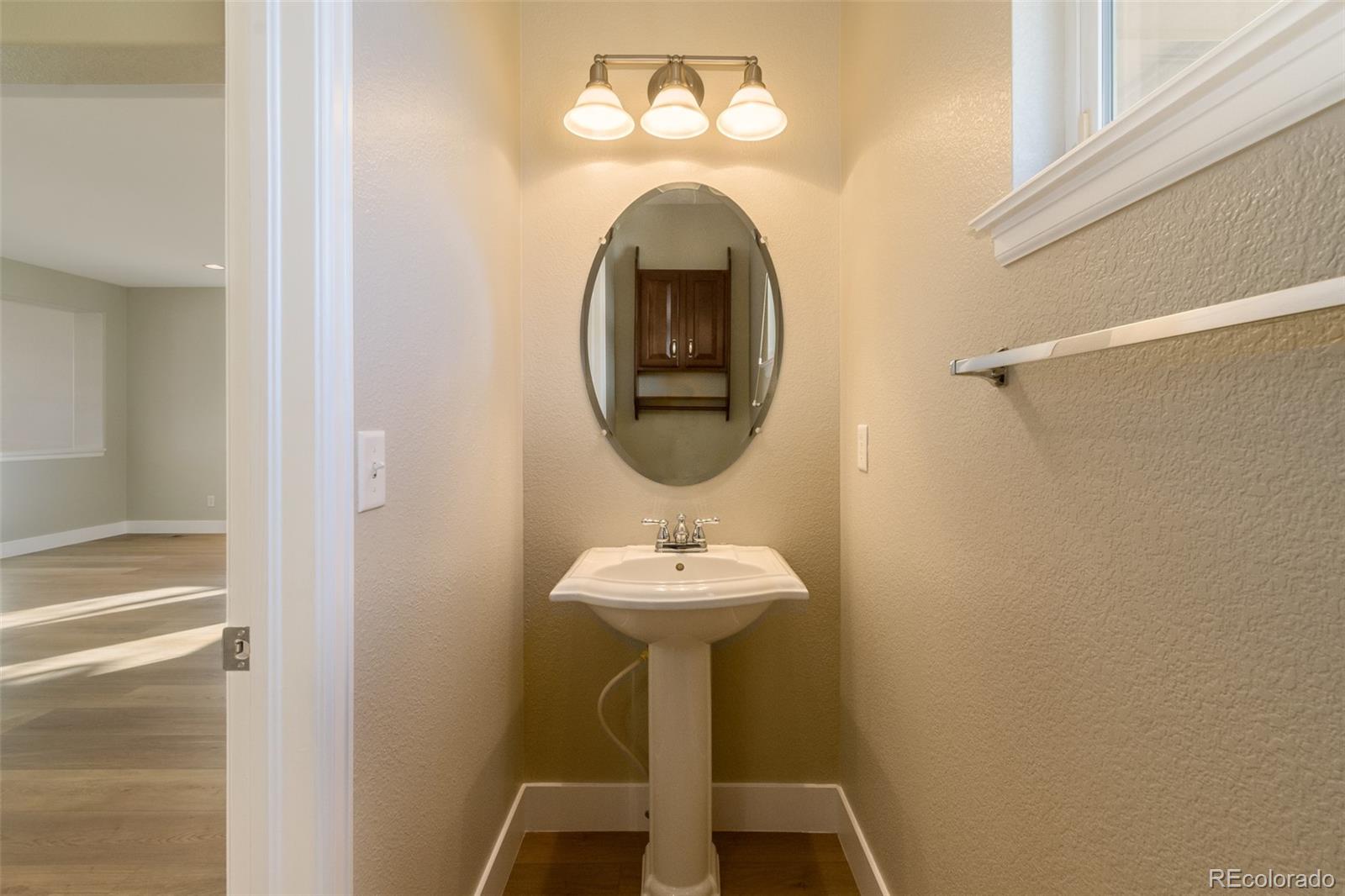 MLS Image #11 for 2908 n florence street,denver, Colorado