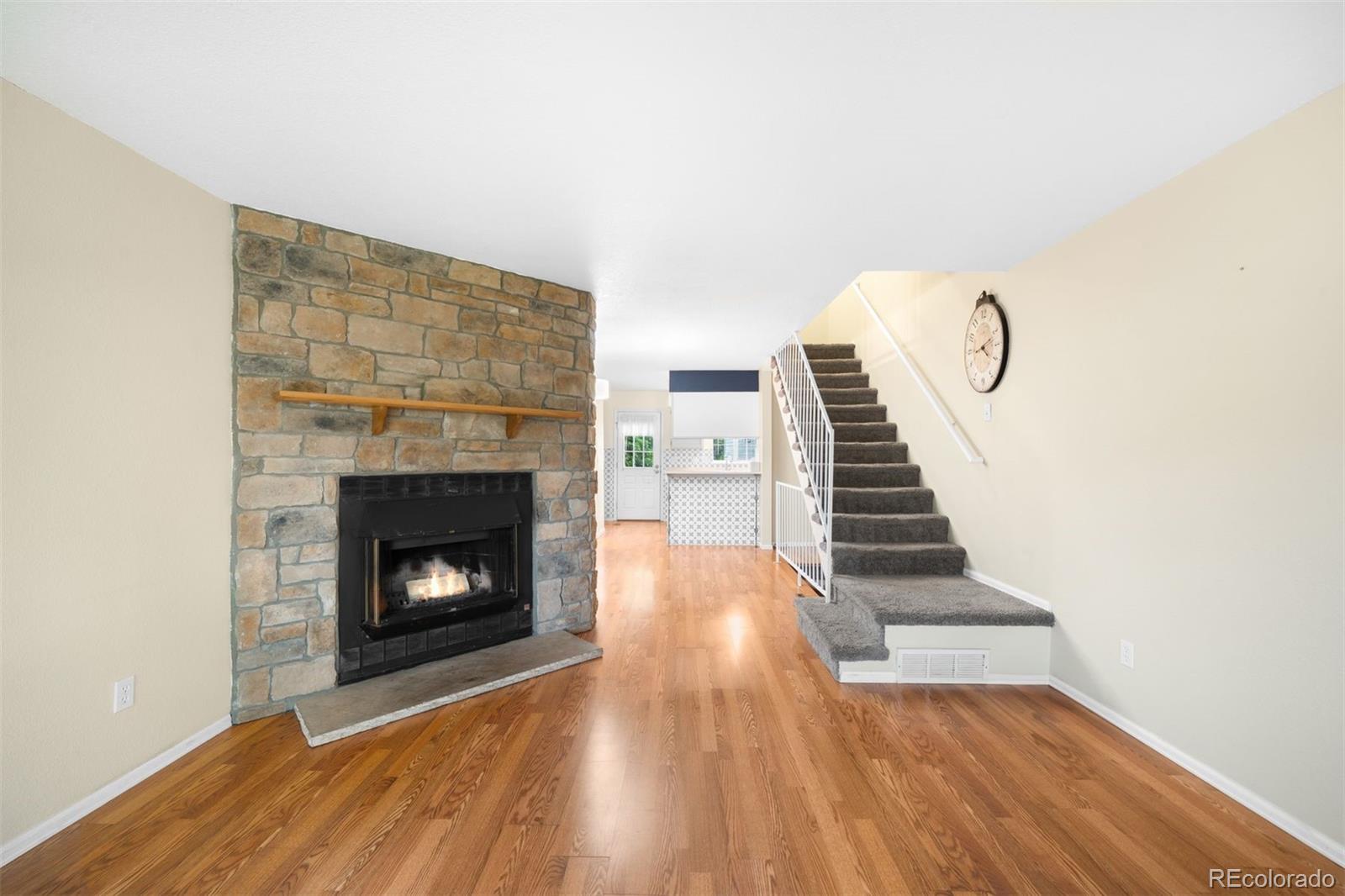 MLS Image #5 for 9946 w cornell place,lakewood, Colorado
