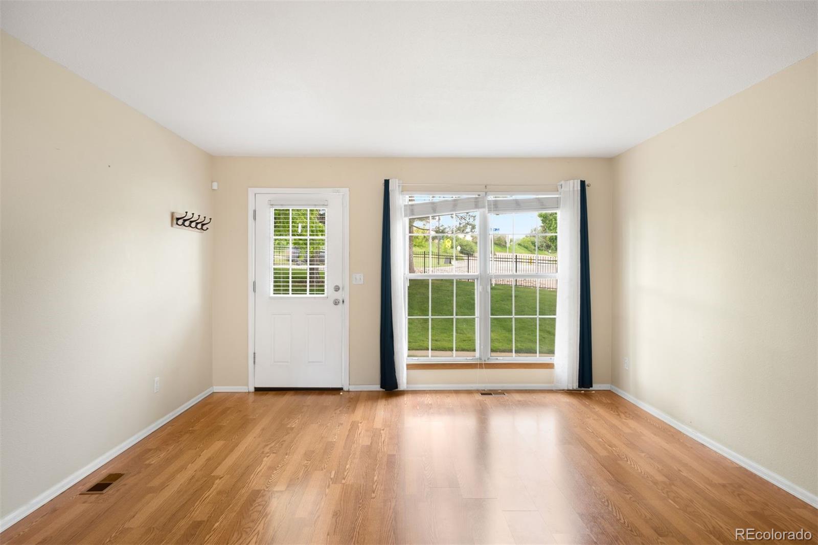 MLS Image #6 for 9946 w cornell place,lakewood, Colorado