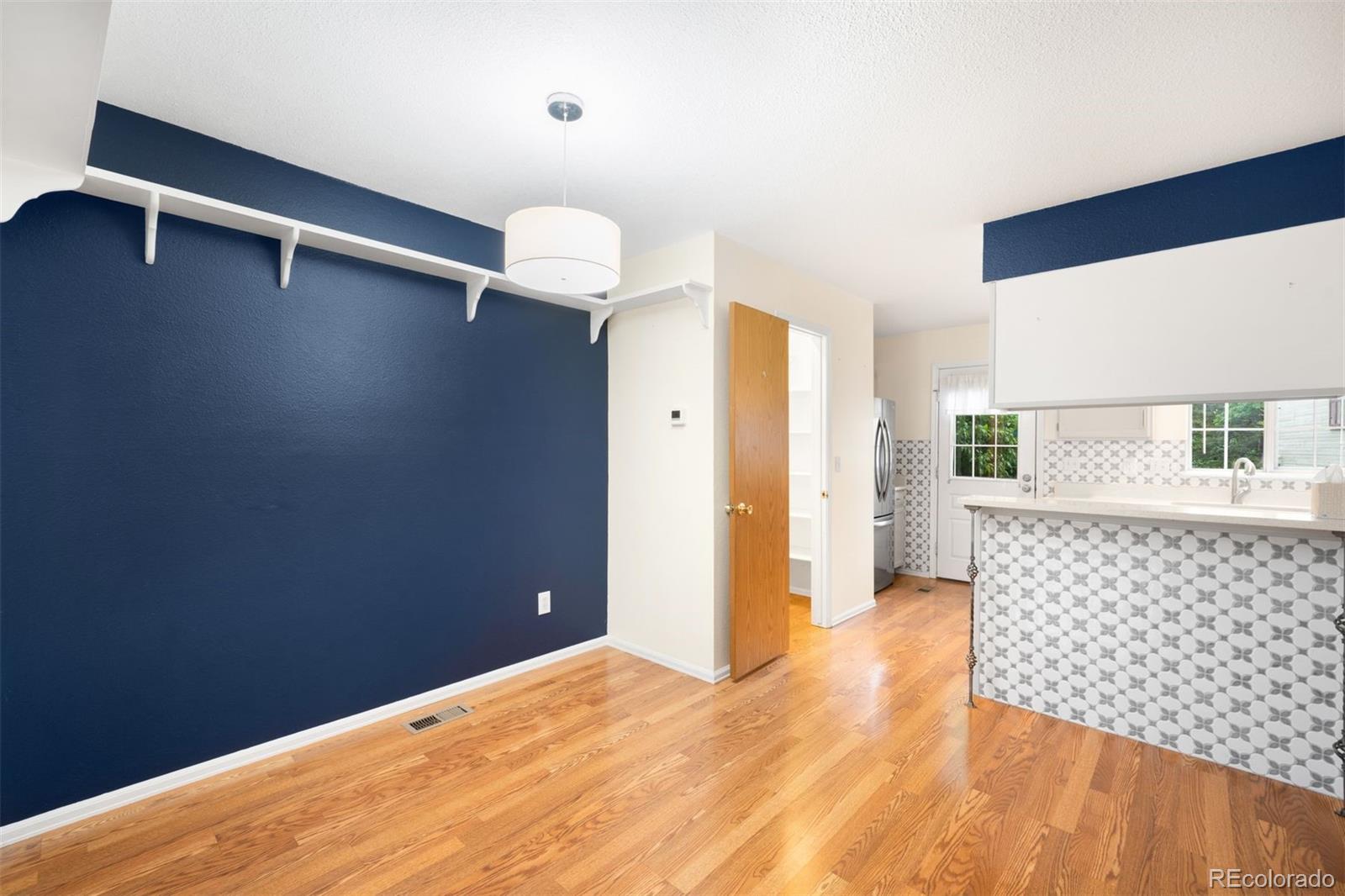 MLS Image #7 for 9946 w cornell place,lakewood, Colorado