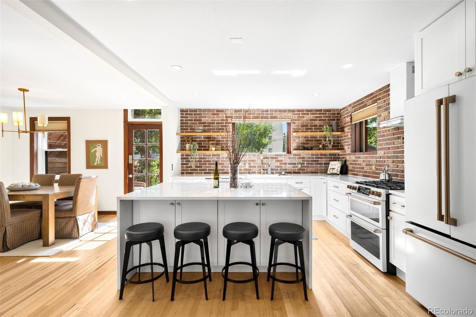 MLS Image #14 for 1256 n emerson street,denver, Colorado