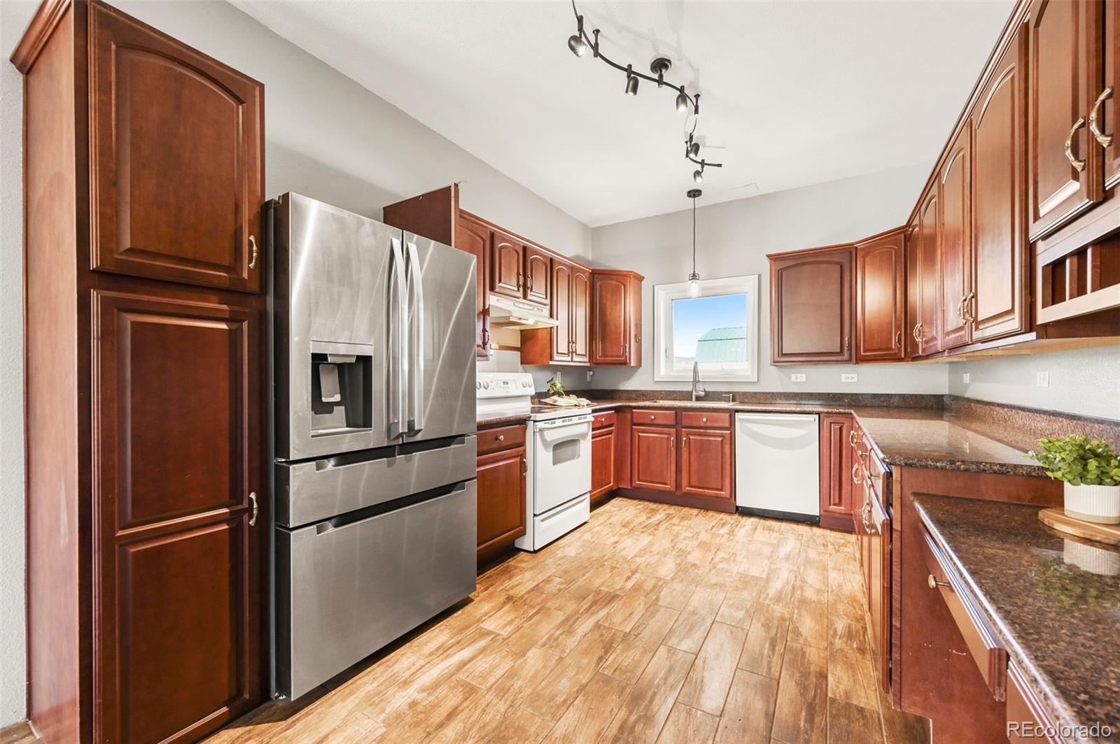 MLS Image #13 for 224  lakeview forest heights,florissant, Colorado
