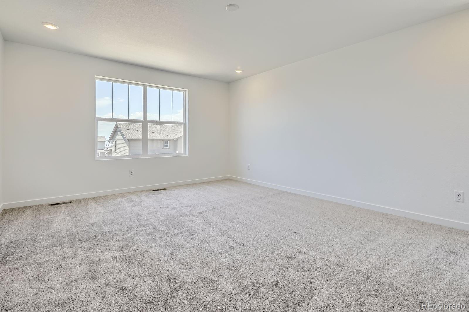 MLS Image #5 for 683 n deer park street,watkins, Colorado