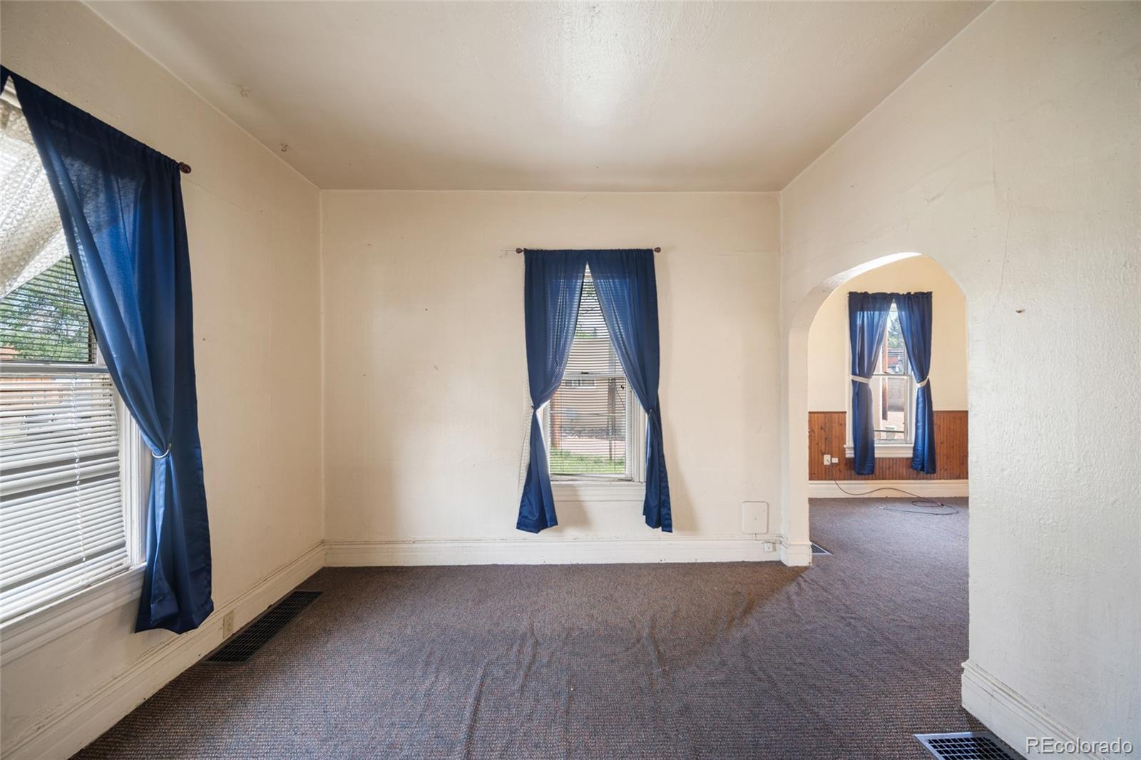 MLS Image #2 for 117 s limit street,colorado springs, Colorado