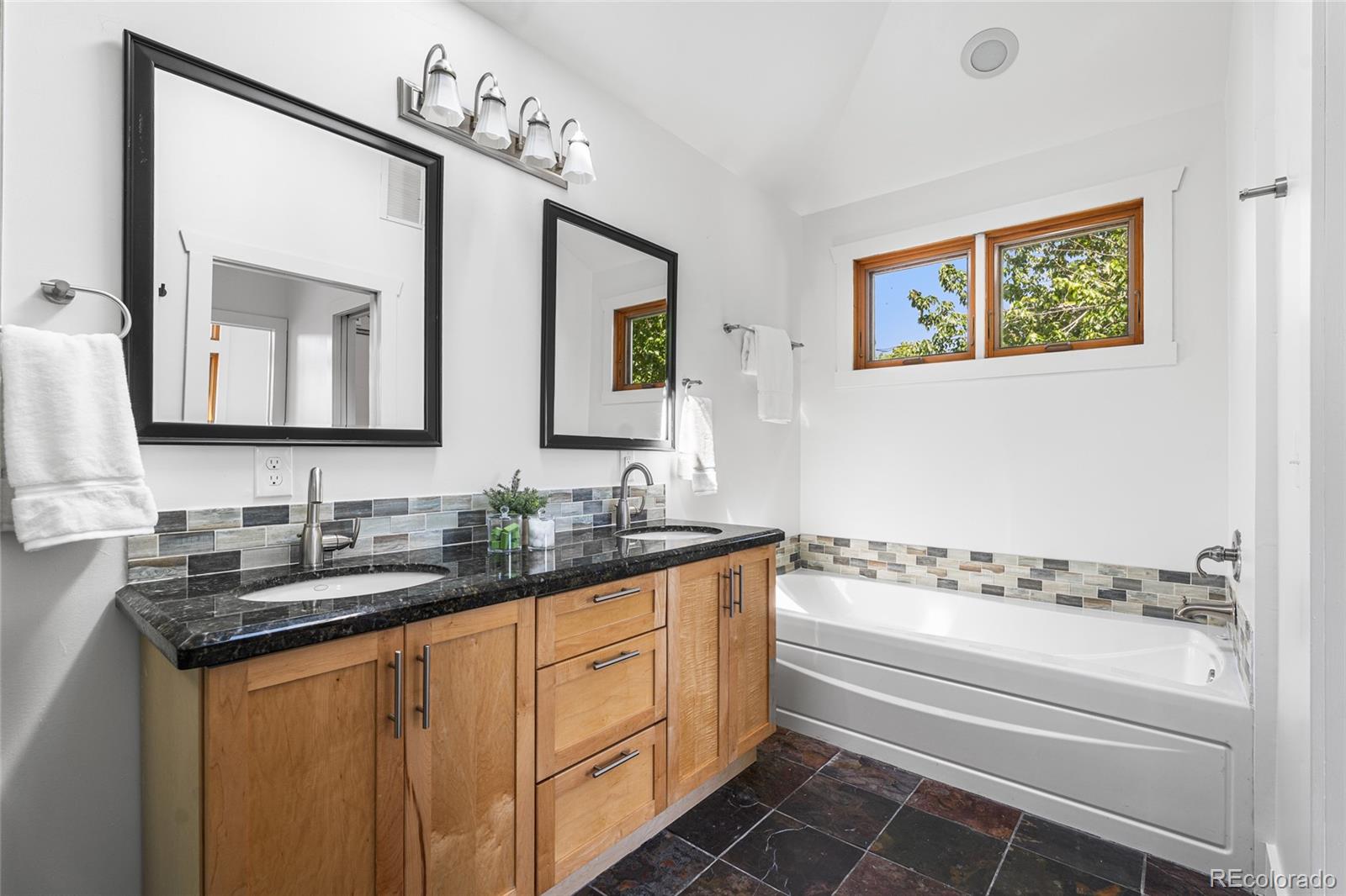 MLS Image #19 for 1260 s emerson street,denver, Colorado