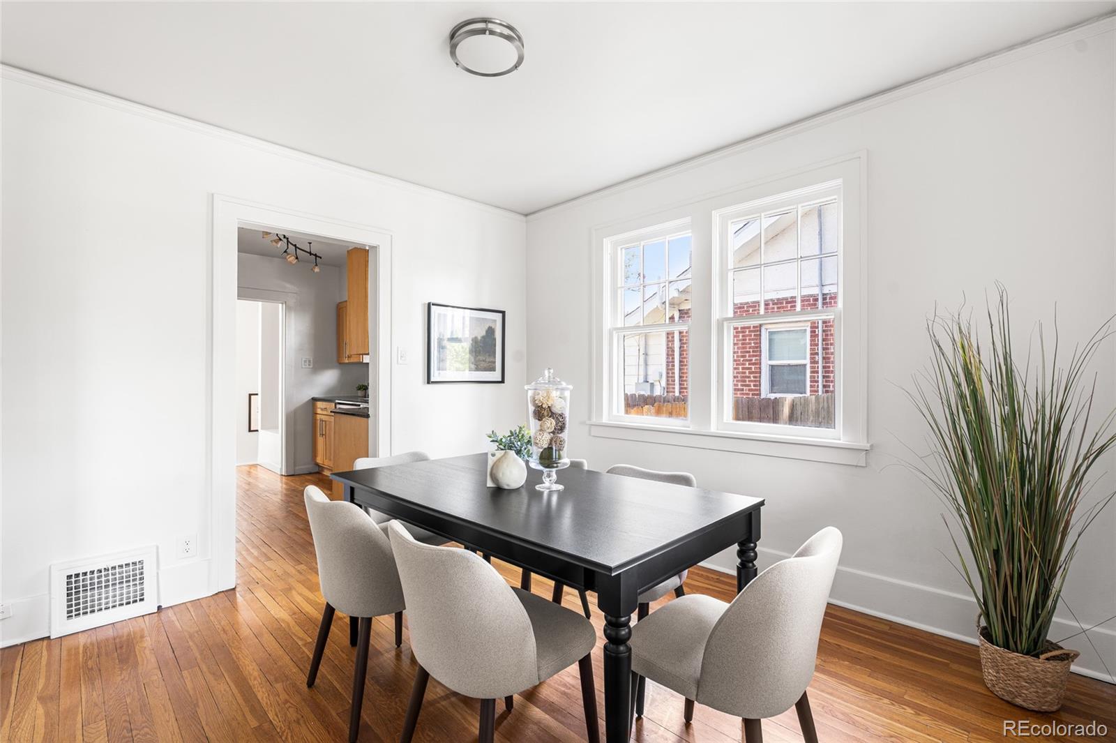 MLS Image #7 for 1260 s emerson street,denver, Colorado