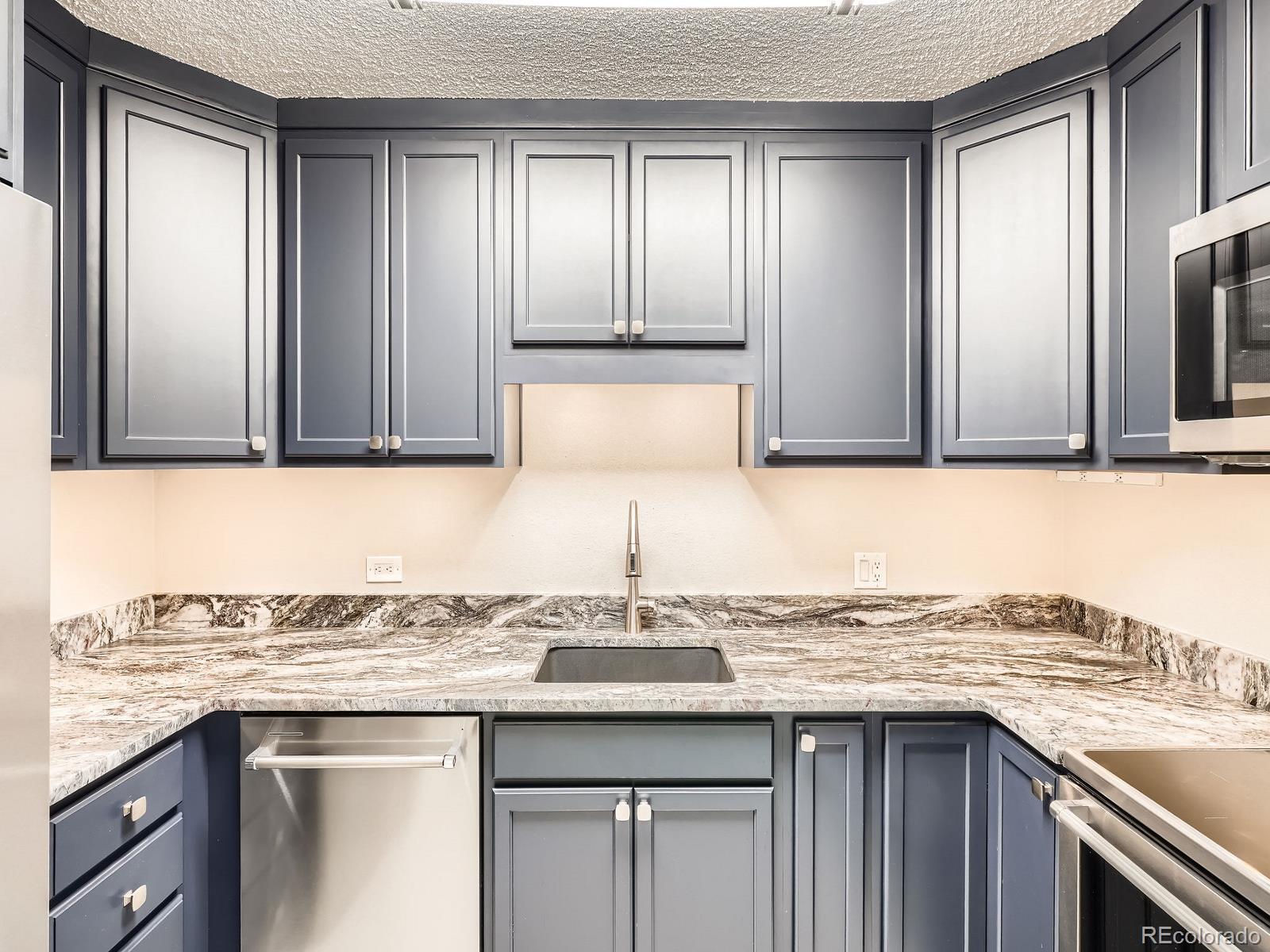 MLS Image #11 for 1020  15th street,denver, Colorado