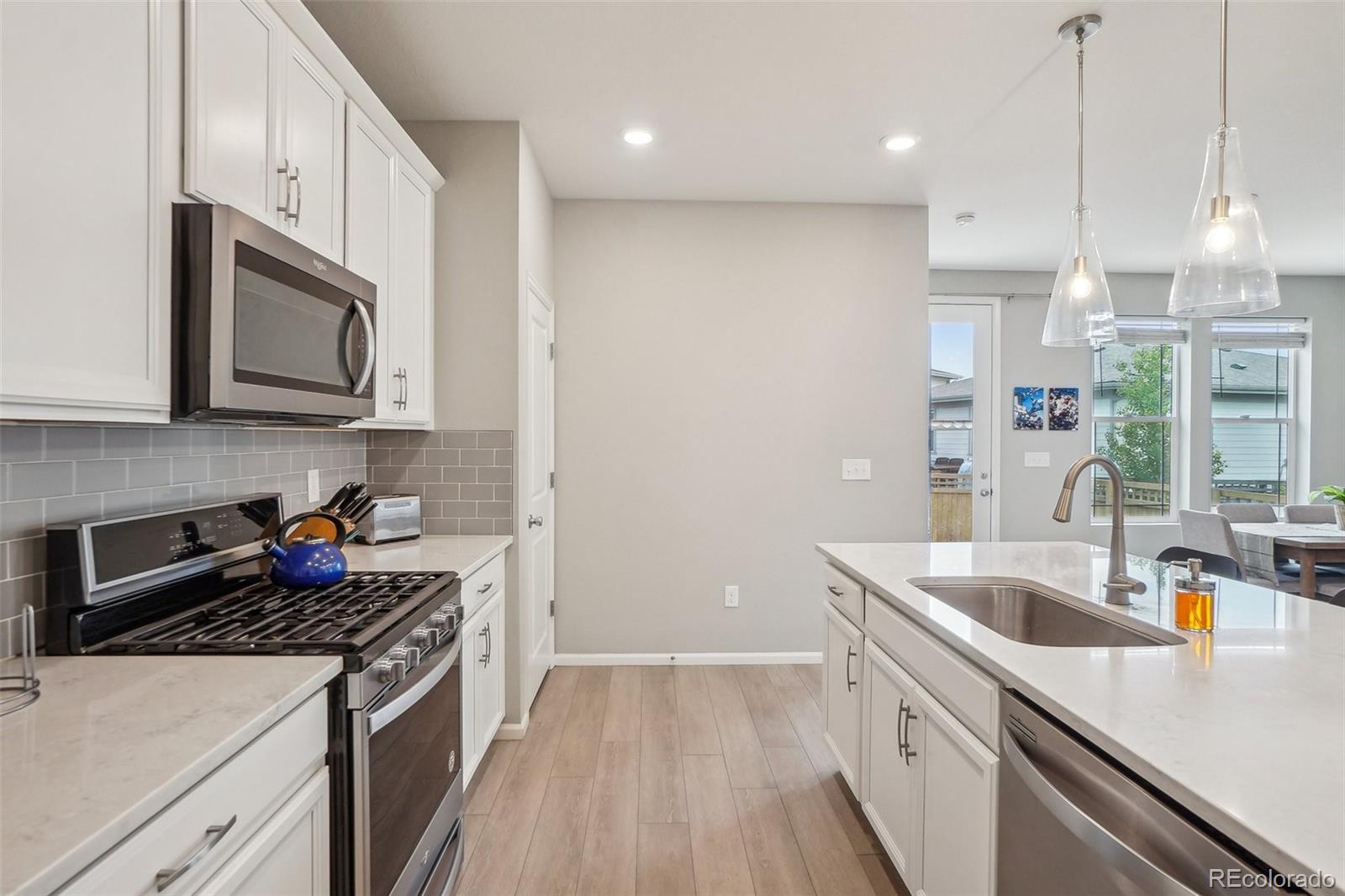 MLS Image #10 for 5928 n odessa street,aurora, Colorado
