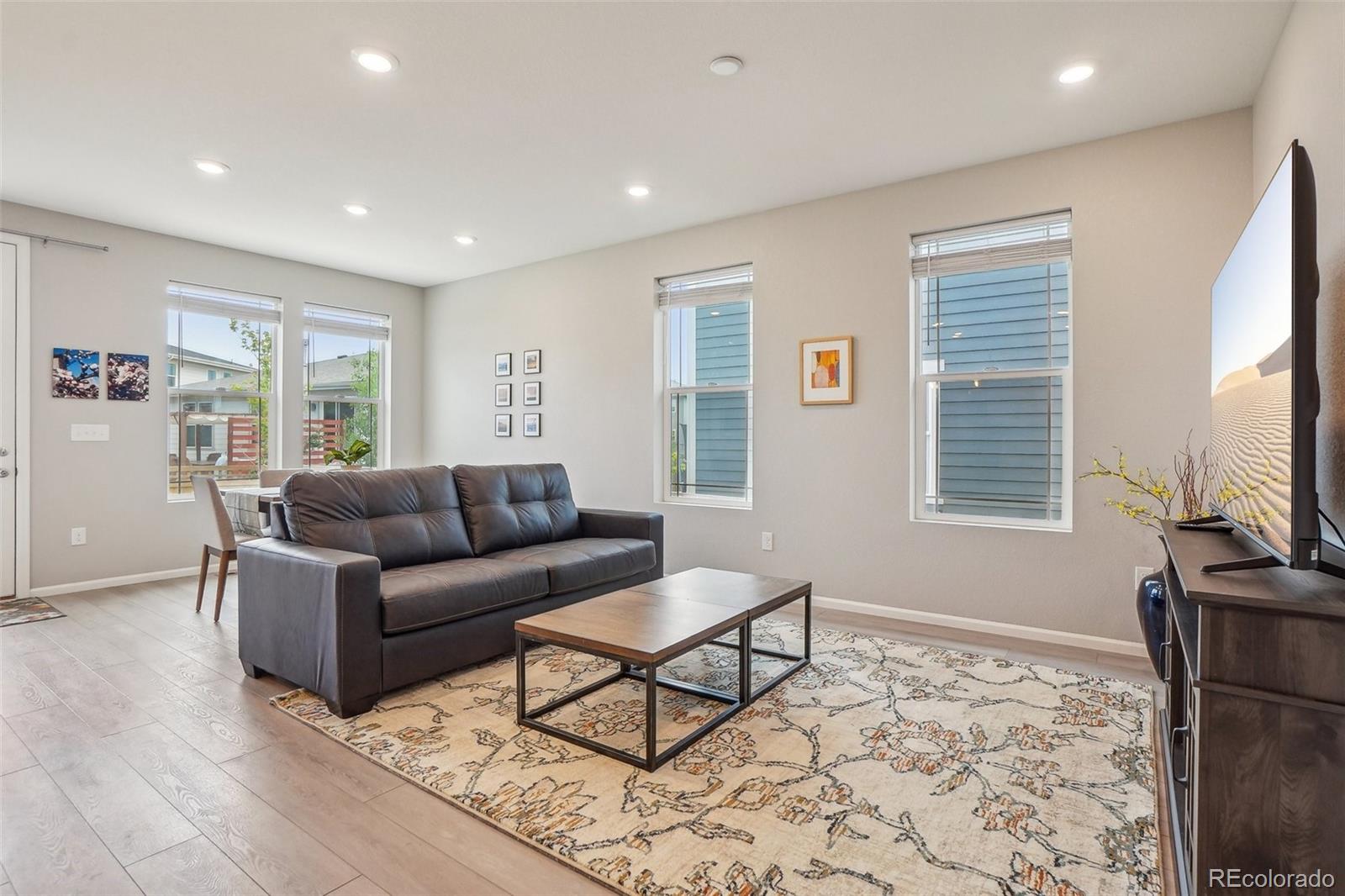 MLS Image #3 for 5928 n odessa street,aurora, Colorado