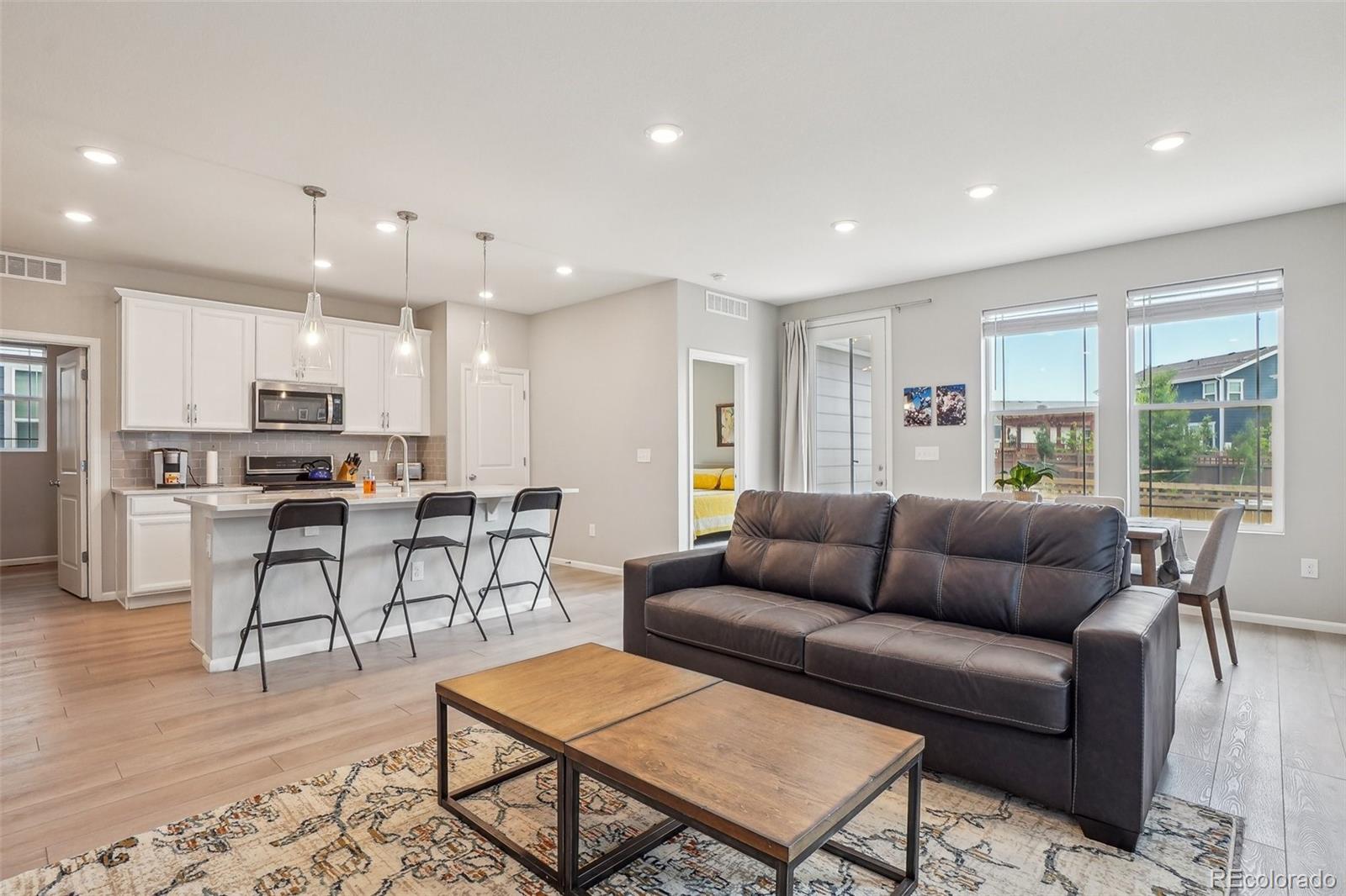 MLS Image #4 for 5928 n odessa street,aurora, Colorado